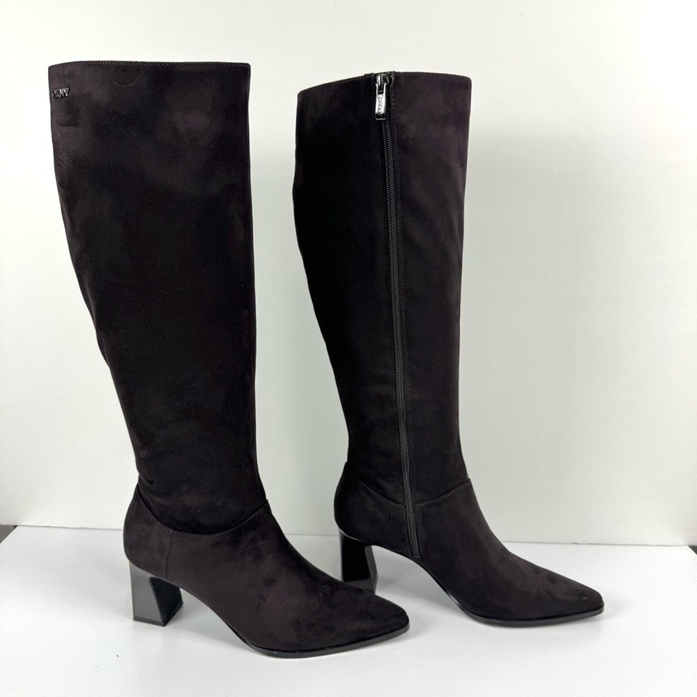 DKNY Salem Boots Dark Brown Witchy Pointed Toe Knee High Chunky Heeled Boots 6.5